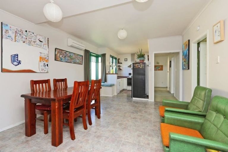 Photo of property in 215 Nikau Street, Saint Leonards, Hastings, 4120