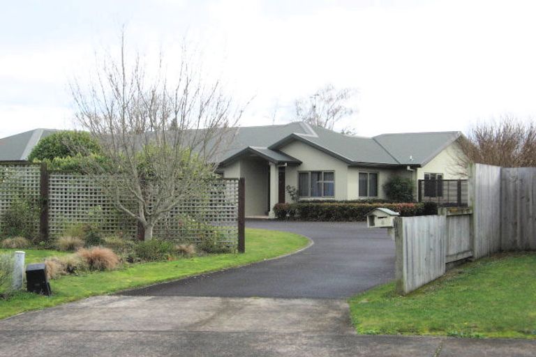 Photo of property in 8 Kimiora Close, Fairview Downs, Hamilton, 3214