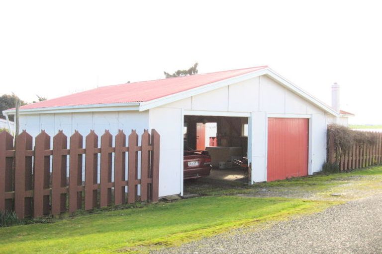 Photo of property in 2 Castle Street, Riverton/aparima, Riverton, 9822