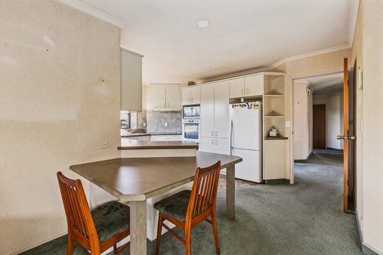 Photo of property in 11 Belgrave Place, Taradale, Napier, 4112