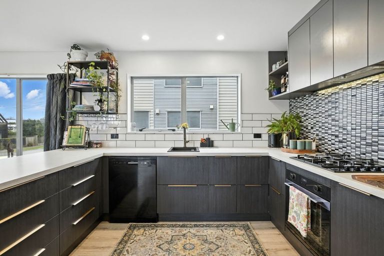 Photo of property in 1/443 Hereford Street, Linwood, Christchurch, 8011