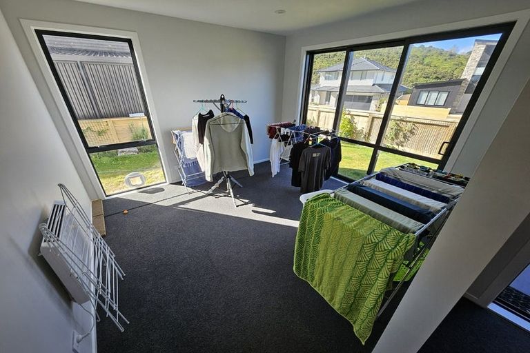 Photo of property in 16 Porokaiwhiri Street, Crofton Downs, Wellington, 6035