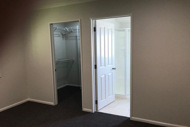 Photo of property in 1 Attymon Lane, East Tamaki, Auckland, 2016