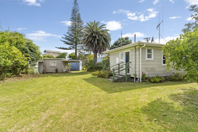 Photo of property in 39a Tasman Road, Otaki Beach, Otaki, 5512