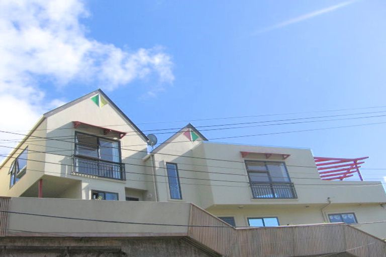 Photo of property in 4a Myrtle Crescent, Mount Cook, Wellington, 6021