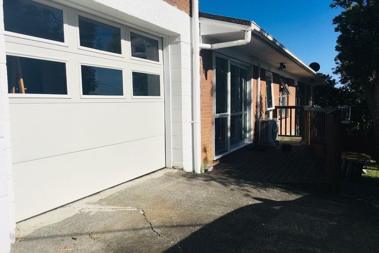 Photo of property in 2/152 Manuka Road, Bayview, Auckland, 0629
