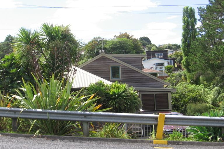 Photo of property in 1/41 Lyons Avenue, Murrays Bay, Auckland, 0630