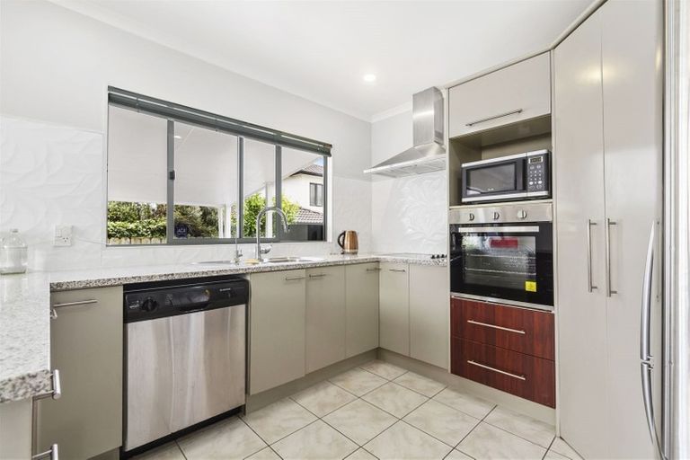 Photo of property in 25 Clavoy Place, East Tamaki, Auckland, 2016