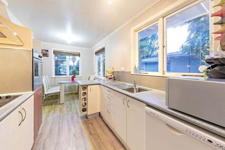 Photo of property in 9 Eastburn Street, Papakura, 2110