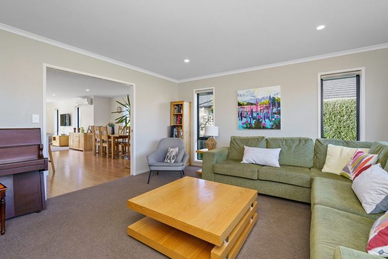 Photo of property in 24 Lilac Close, Cambridge, 3434