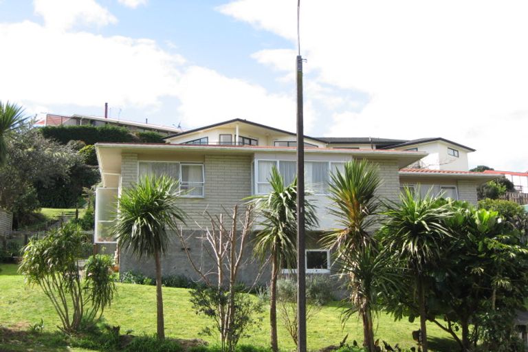 Photo of property in 17 Rossiter Crescent, Lynmouth, New Plymouth, 4310