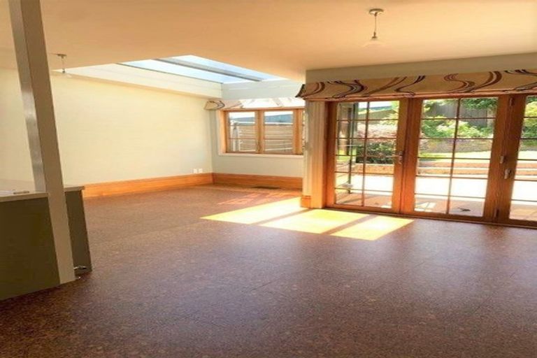 Photo of property in 17 Armour Avenue, Mount Victoria, Wellington, 6011