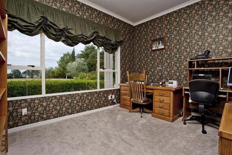 Photo of property in 64 Okura River Road, Okura, Albany, 0792