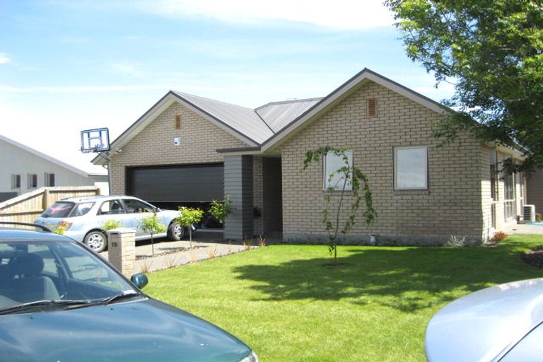 Photo of property in 11 Len Hale Place, Parklands, Christchurch, 8083
