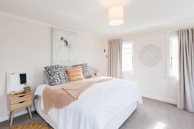 Photo of property in 73 Jickell Street, Hokowhitu, Palmerston North, 4410