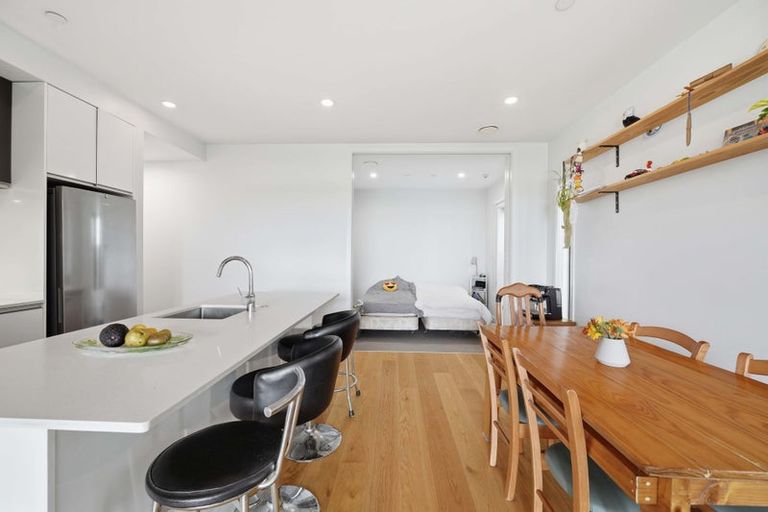 Photo of property in Frank Sargeson Apts, 104/74 Anzac Street, Takapuna, Auckland, 0622