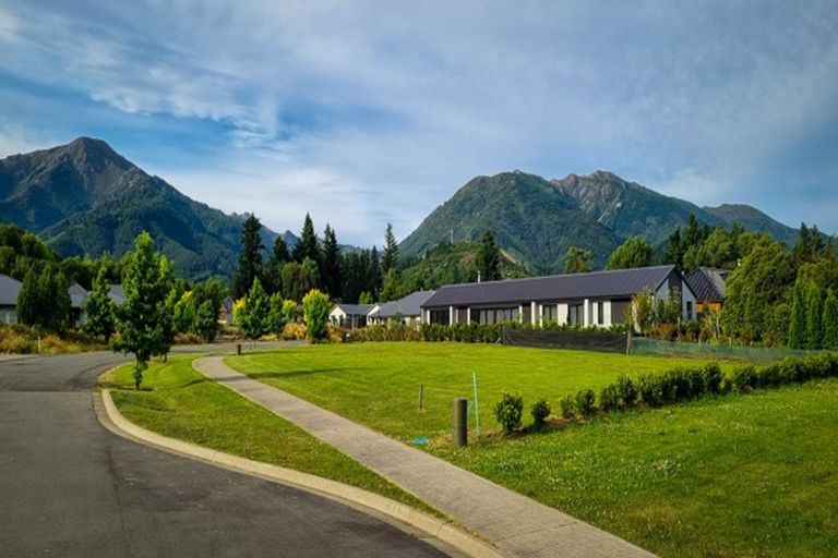 Photo of property in 3 Keats Place, Hanmer Springs, 7334