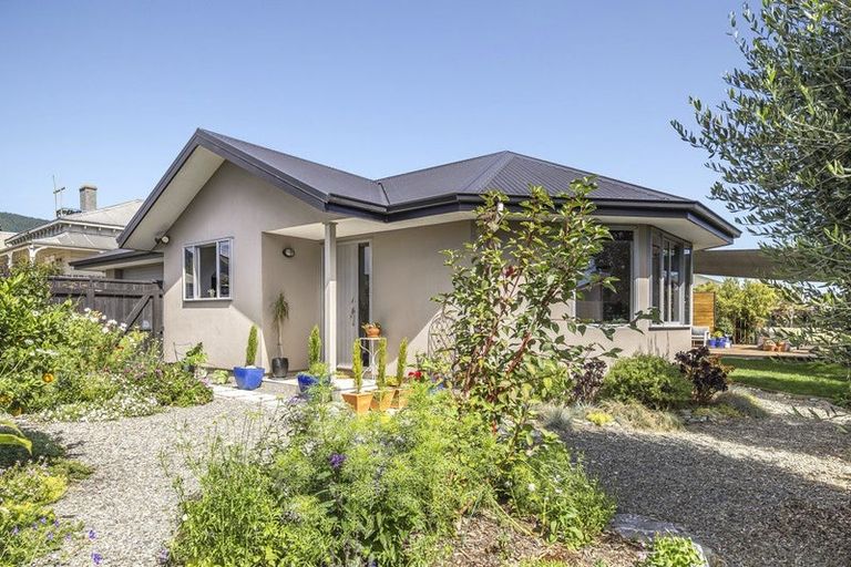 Photo of property in 14 Phoebe Place, Richmond, 7020