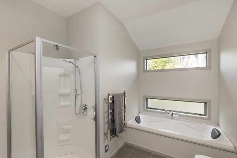 Photo of property in 72 Ihaka Street, Hokowhitu, Palmerston North, 4410