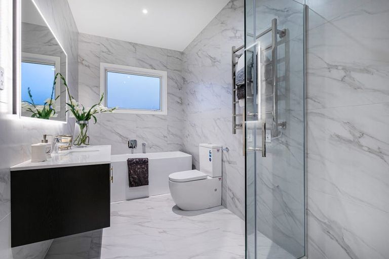 Photo of property in 7 Surf View Crescent, Red Beach, 0932