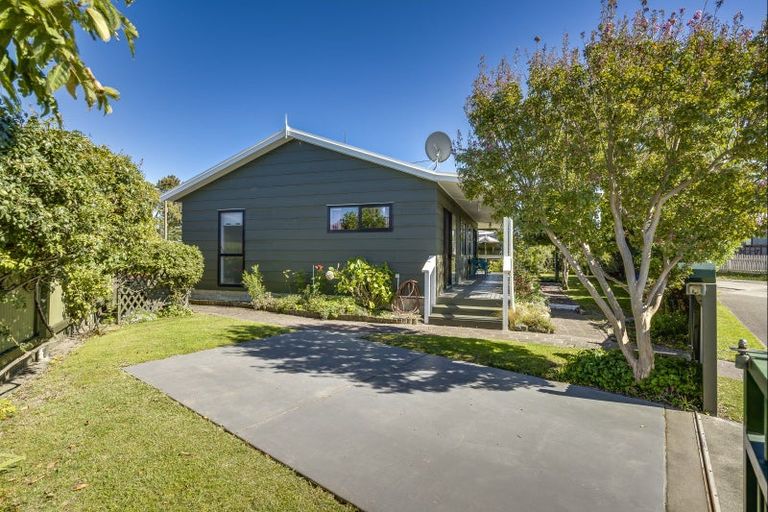Photo of property in 44/1 Townshend Crescent, Greenmeadows, Napier, 4112