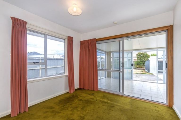 Photo of property in 3 Ontario Place, Wainoni, Christchurch, 8061