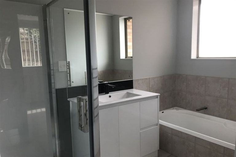 Photo of property in 4 Nykki Place, Papakura, 2110