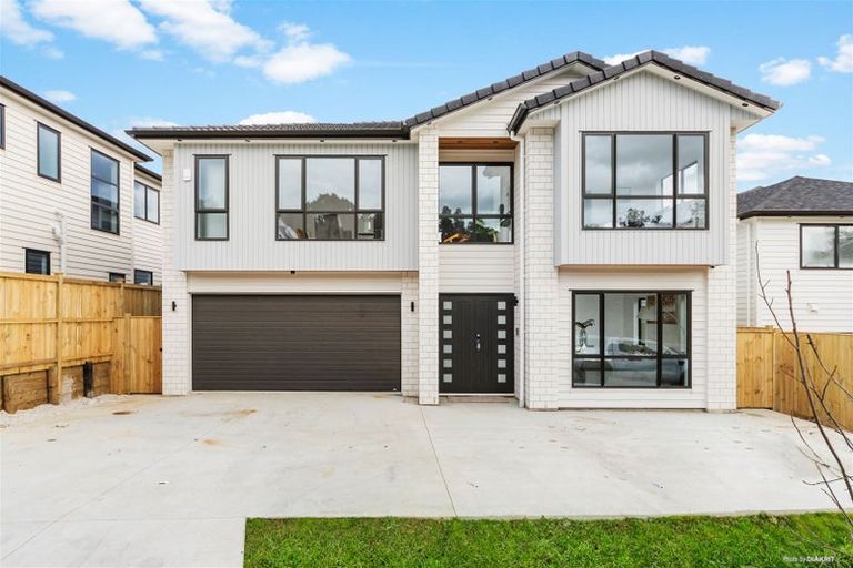 Photo of property in 40 Tannaghmore Drive, Flat Bush, Auckland, 2019