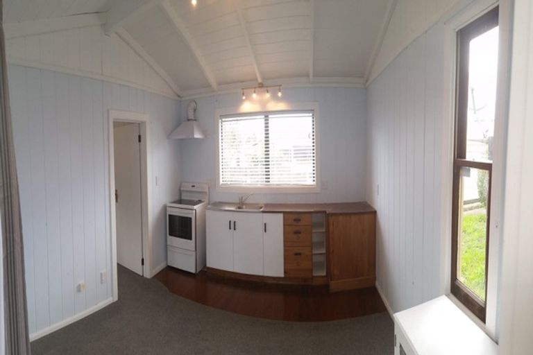 Photo of property in 27 Lowther Place, Taradale, Napier, 4112