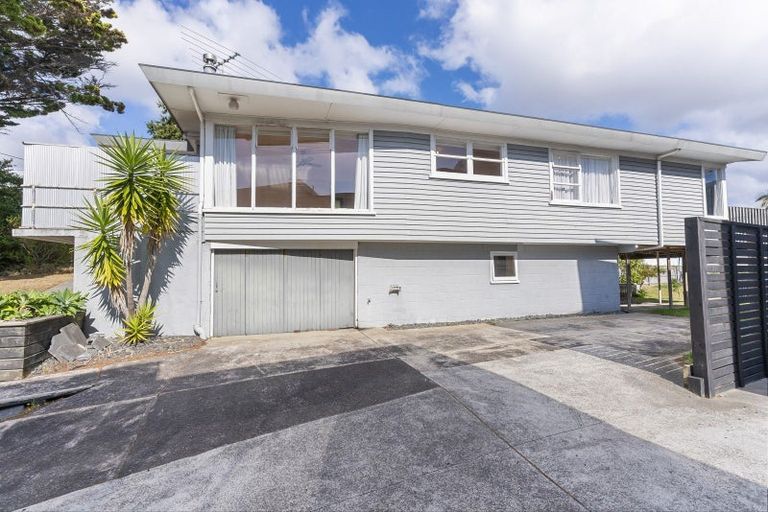 Photo of property in 83 Matipo Road, Mairangi Bay, Auckland, 0630