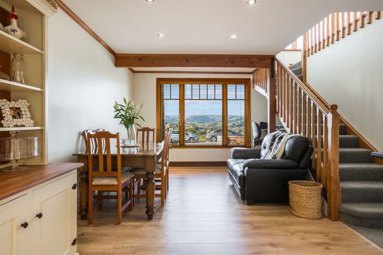 Photo of property in 12 Makora Grove, Paremata, Porirua, 5024