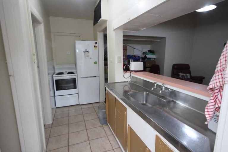 Photo of property in 7 Murray Street, Island Bay, Wellington, 6023