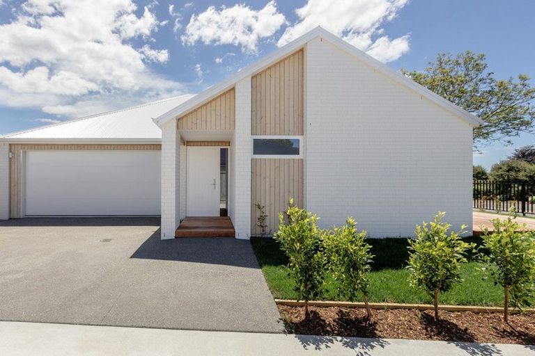Photo of property in 13a Western Avenue, Omokoroa, 3114