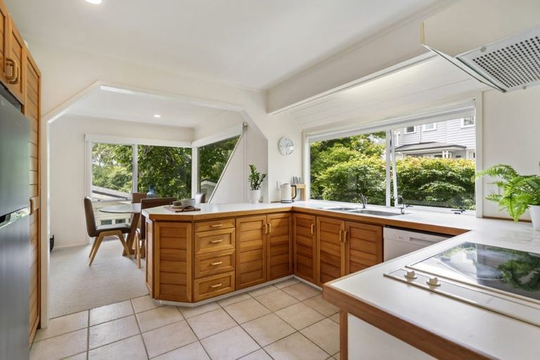 Photo of property in 13b Rodney Road, Northcote Point, Auckland, 0627