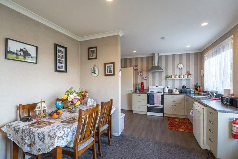 Photo of property in 9 Toronto Street, East Gore, Gore, 9710