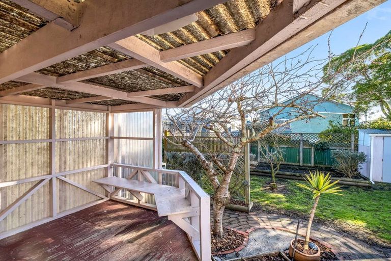 Photo of property in 14 Kawatiri Avenue, Gonville, Whanganui, 4501