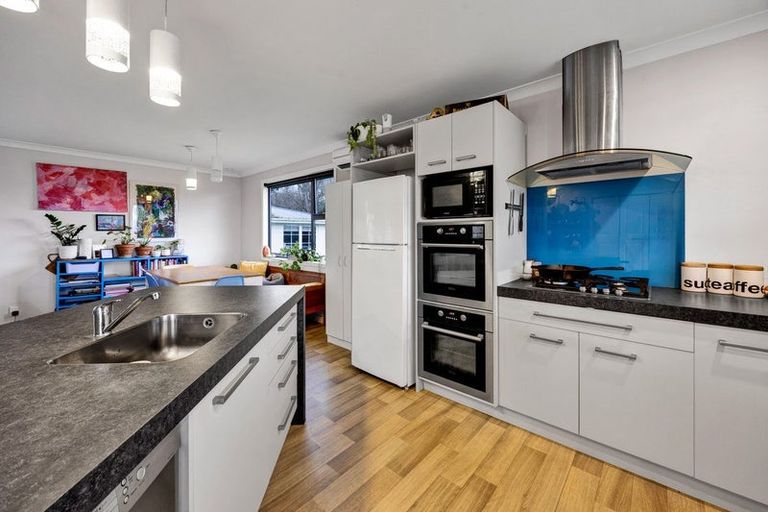 Photo of property in 16 Caplen Street, Hawera, 4610