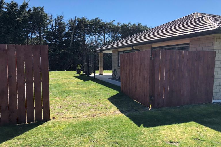 Photo of property in 22 Bertrowe Drive, Ohauiti, Tauranga, 3112