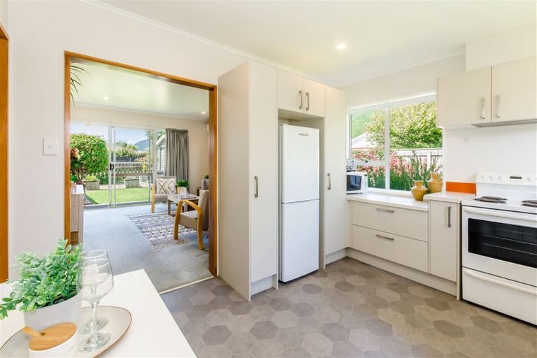 Photo of property in 7a Belvedere Avenue, Waikanae, 5036