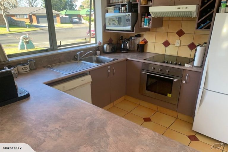 Photo of property in 12 Shannon Place, Nawton, Hamilton, 3200