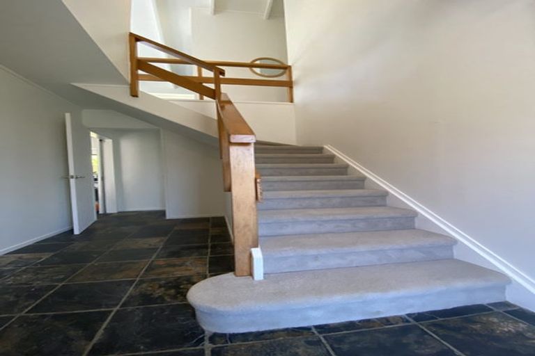 Photo of property in 1/3 Ceramco Place, Torbay, Auckland, 0630