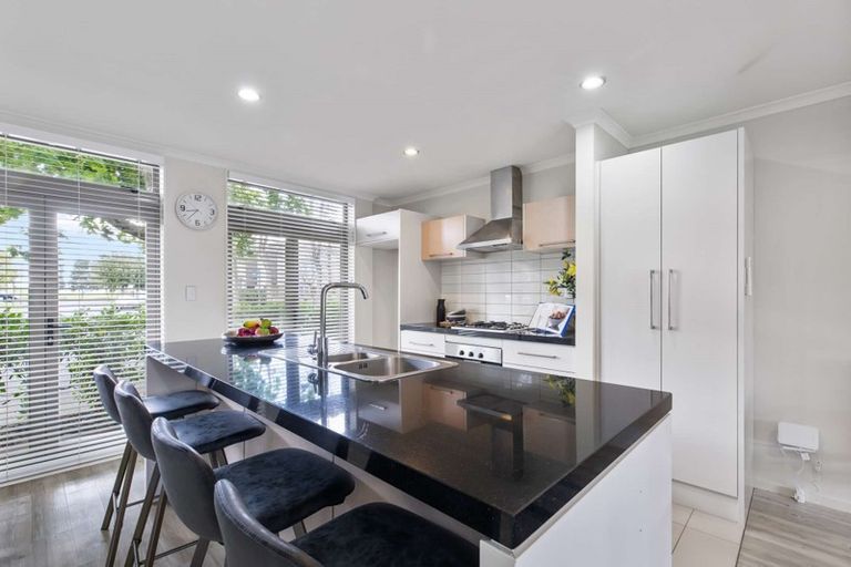 Photo of property in 26 Reins Road, Takanini, 2112