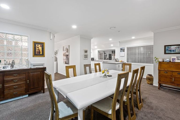 Photo of property in 10g Tupare Place, Highlands Park, New Plymouth, 4312