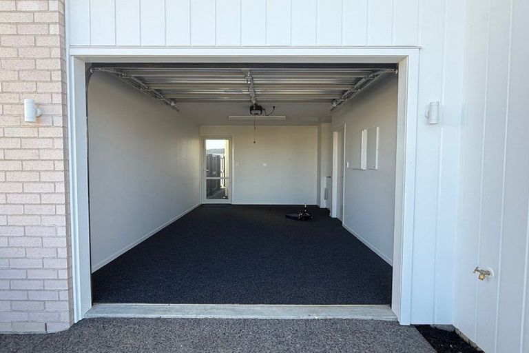 Photo of property in 9 Overton Street, Rototuna North, 3210