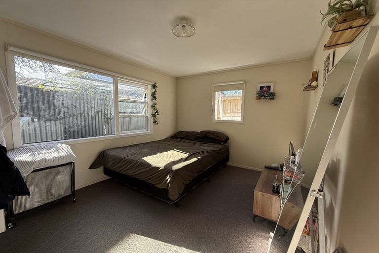 Photo of property in 28 Larissa Avenue, Henderson, Auckland, 0610