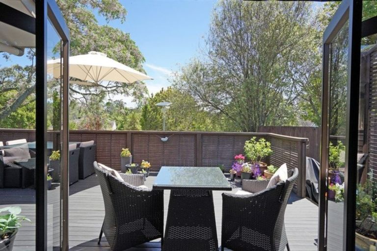 Photo of property in 1/7 Aorangi Place, Birkenhead, Auckland, 0626