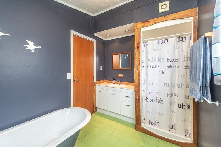 Photo of property in 89-91 Mowhanau Drive, Kai Iwi, Whanganui, 4574