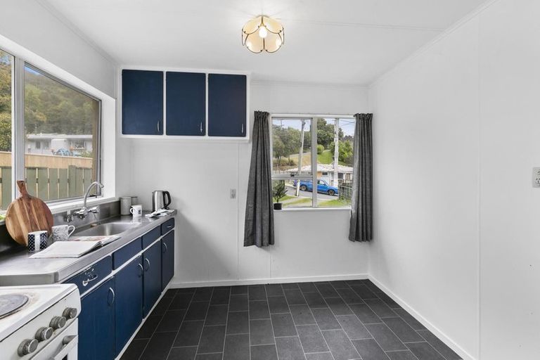 Photo of property in 13b John Street, Stokes Valley, Lower Hutt, 5019