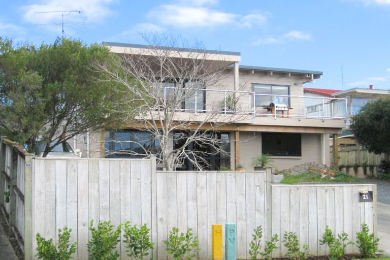 Photo of property in 21 Rawhiti Place, Snells Beach, 0920