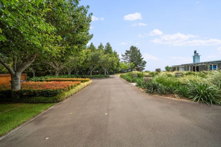 Photo of property in 155 Veale Road, Ridgewood, New Plymouth, 4371